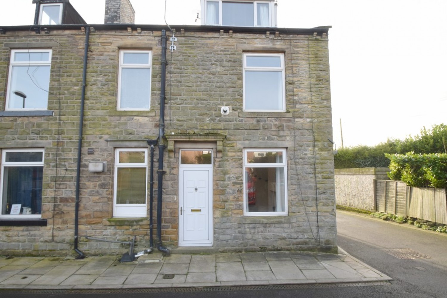 Grove Avenue , Leeds