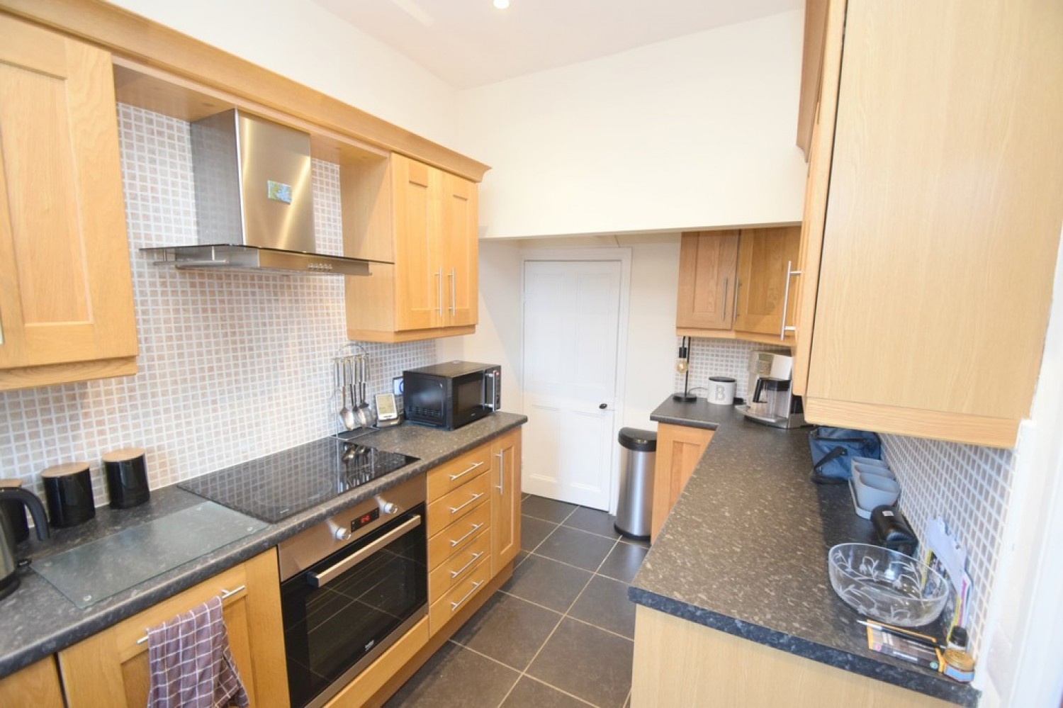 Grove Avenue , Leeds