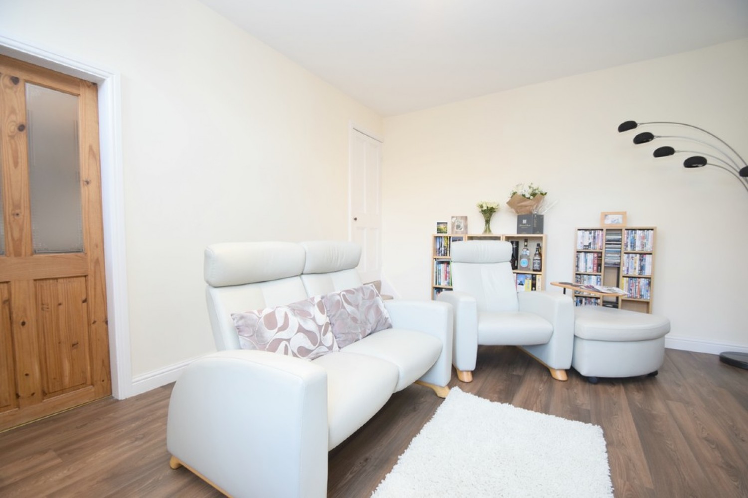 Grove Avenue , Leeds