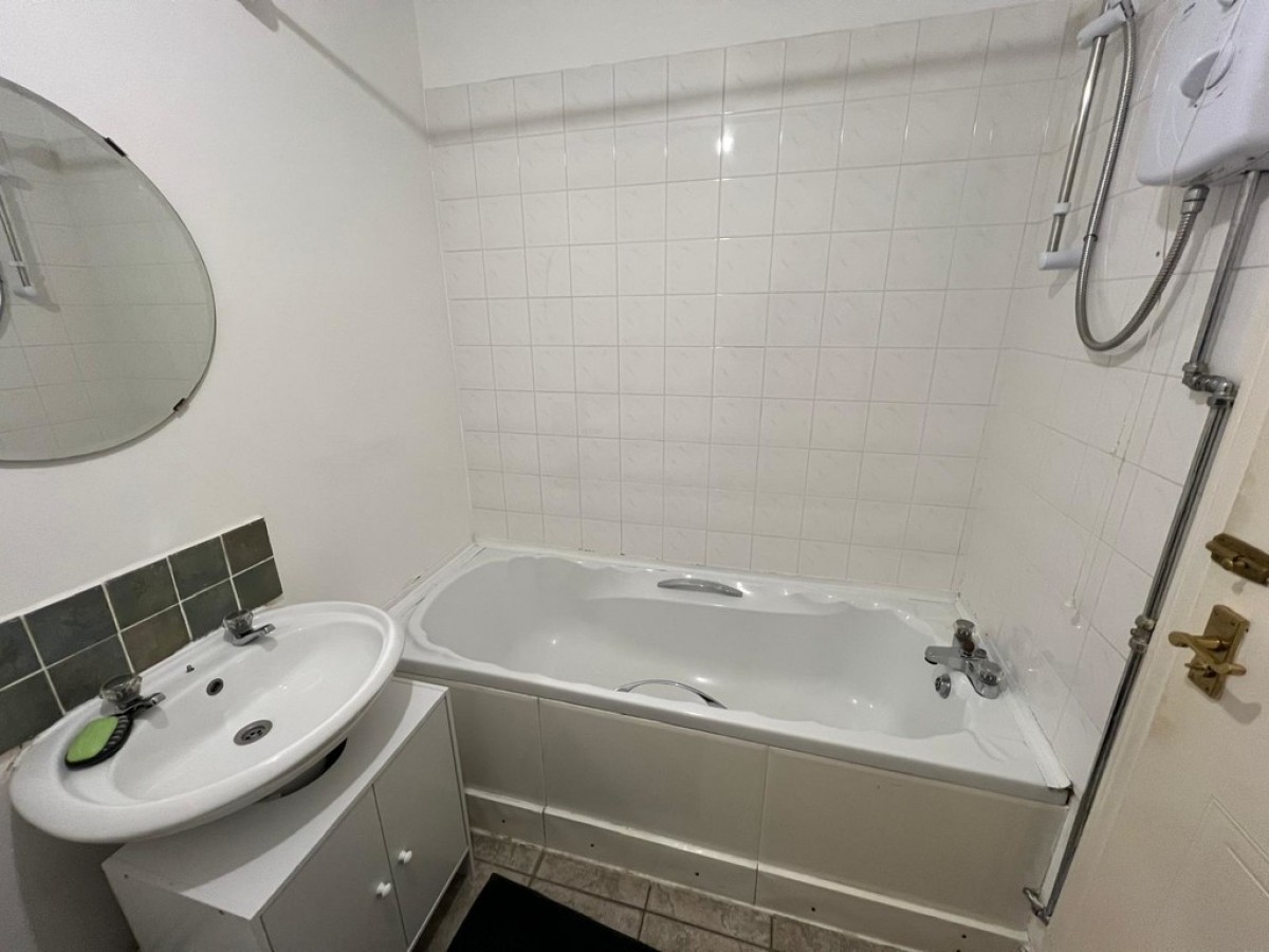 Riverside Court, Saltaire, BD18 3LX