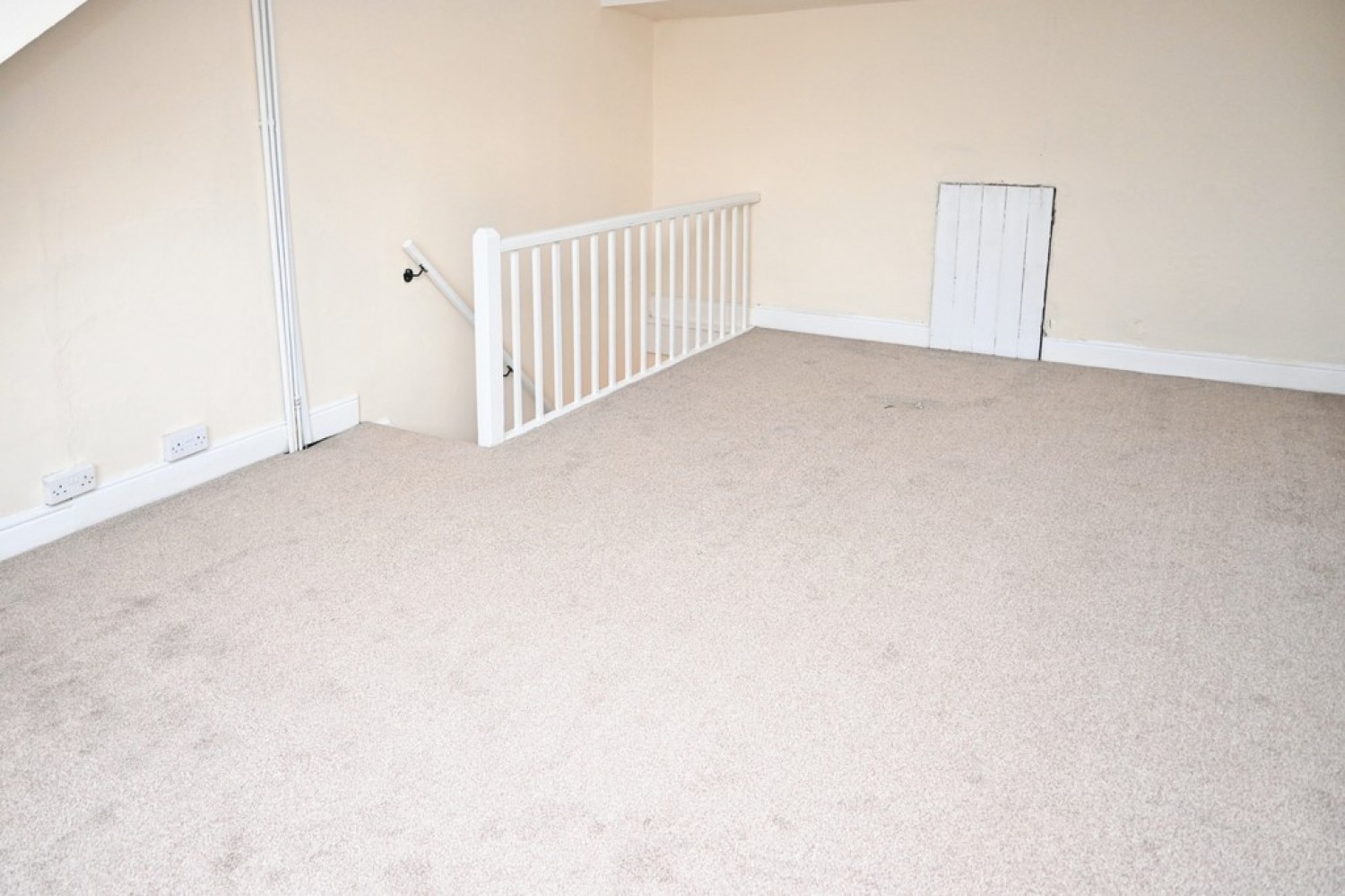 3 bedroom House in Bradford Road, Keighley