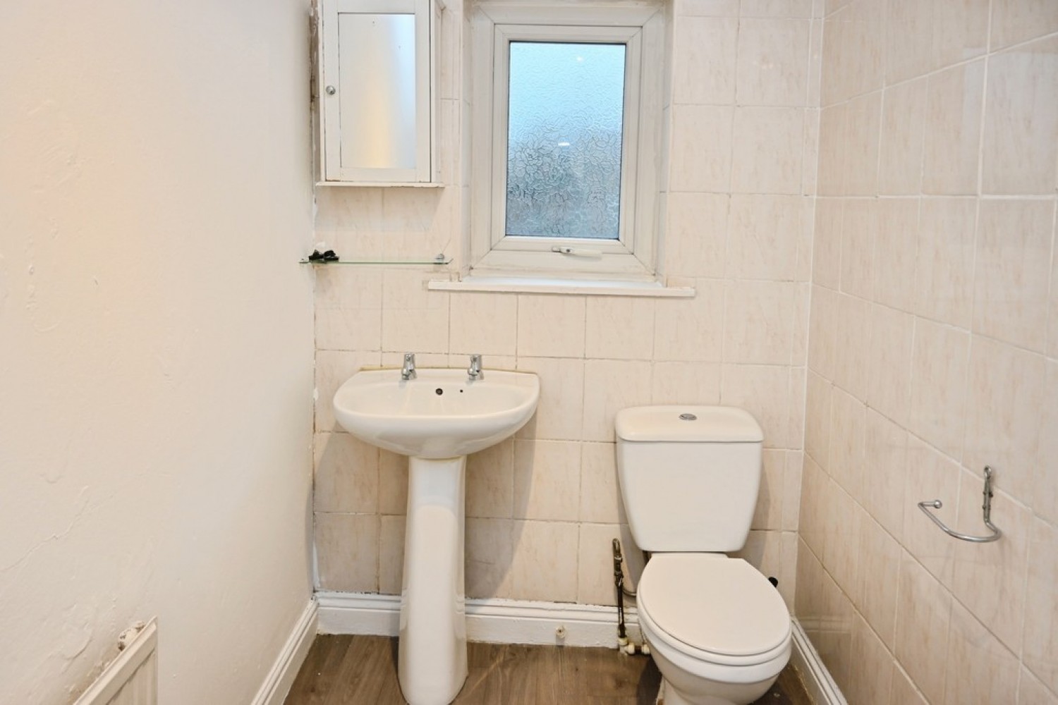 3 bedroom House in Bradford Road, Keighley