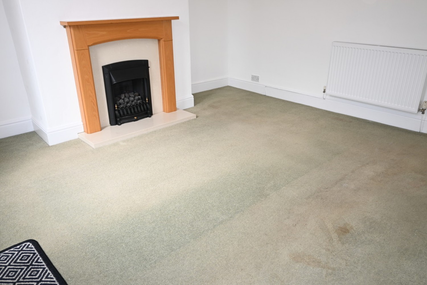 Cecil Street, Cross Roads