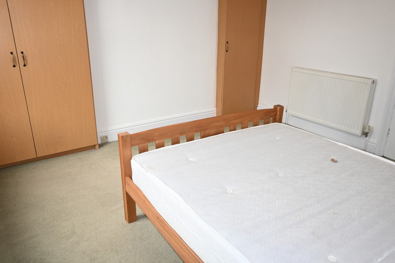 Cecil Street, Cross Roads