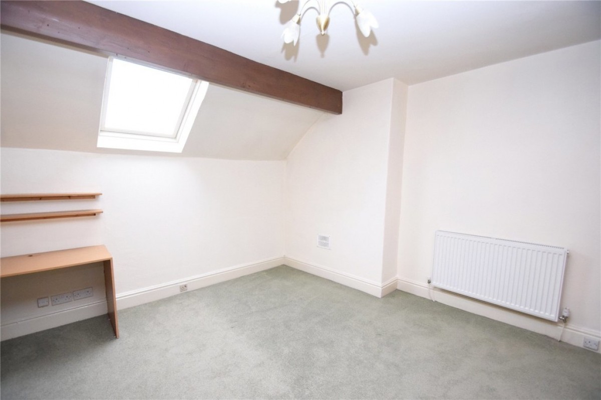 Cecil Street, Cross Roads