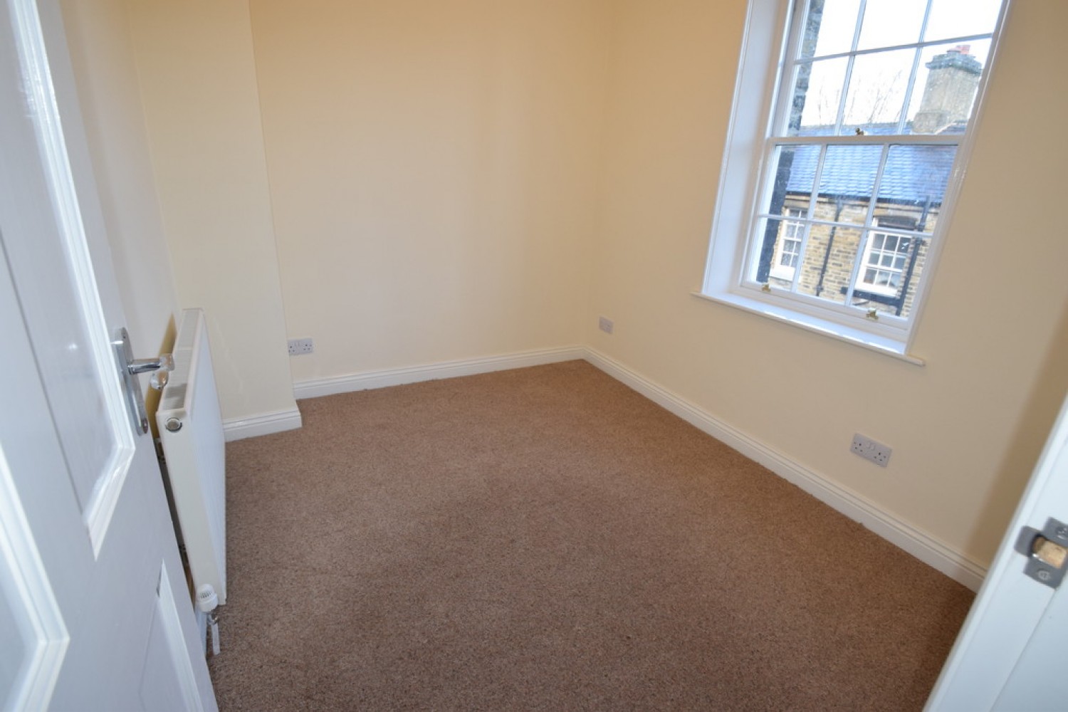 2 bedroom House for Letting Lockwood Street, Saltaire, Shipley