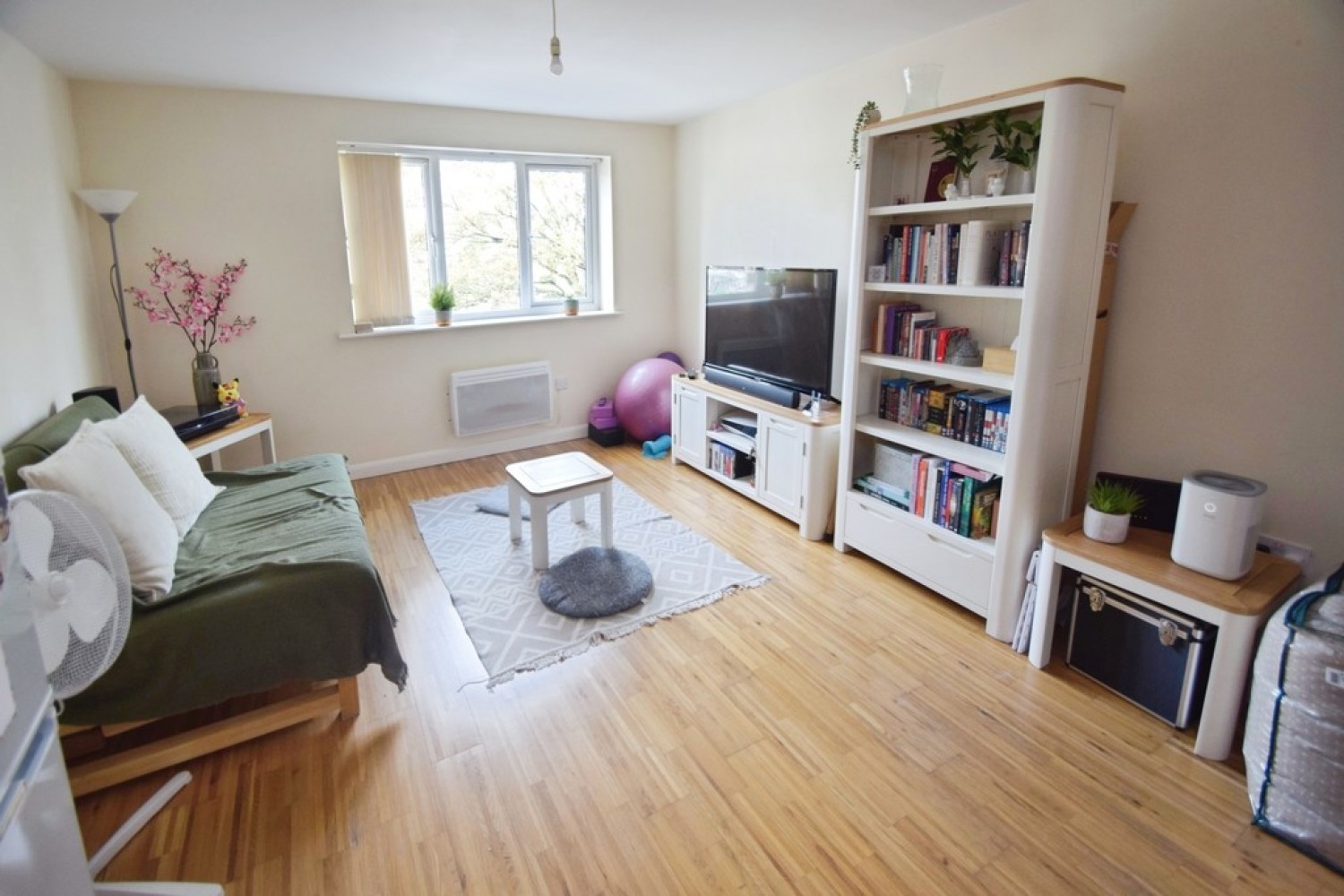 2 bedroom Flat for Sale Shipley, Bradford, West Yorkshire