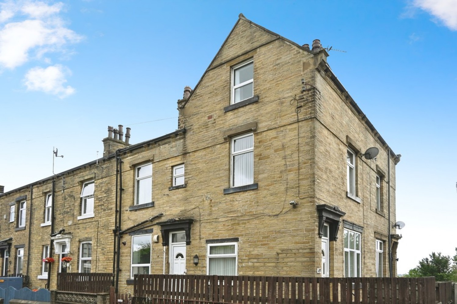 3 bedroom House for Letting Pearson Road, Bradford