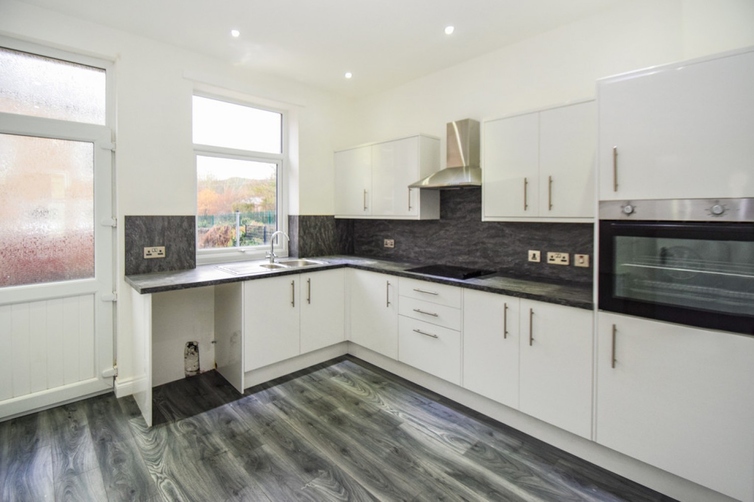 3 bedroom House for Letting Clock View Street, Keighley