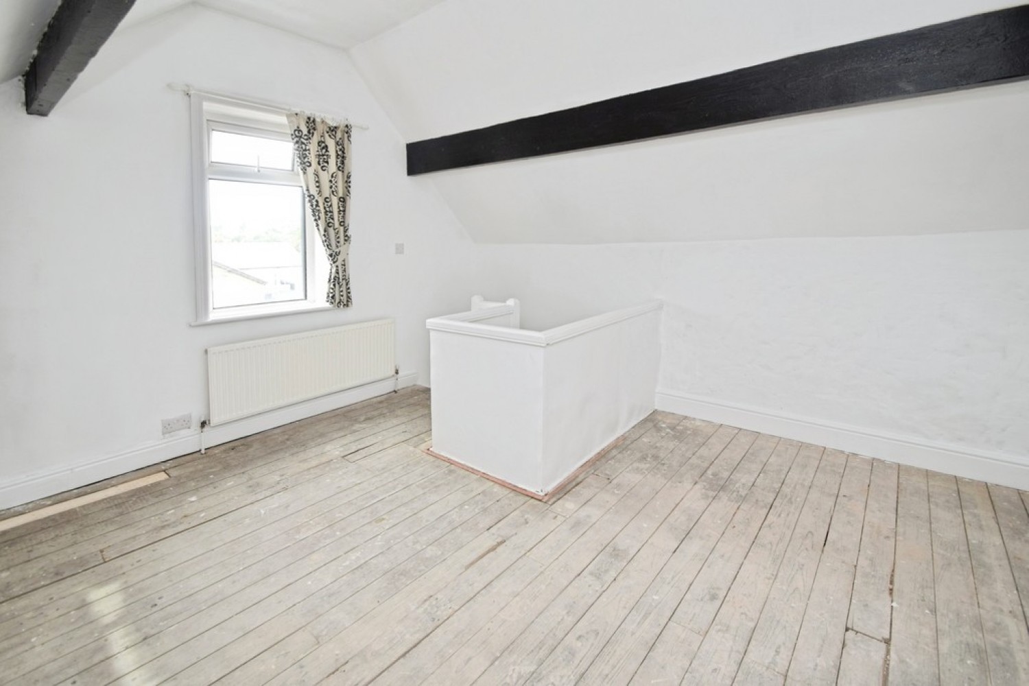 2 bedroom House for Sale Ingrow, Keighley, West Yorkshire