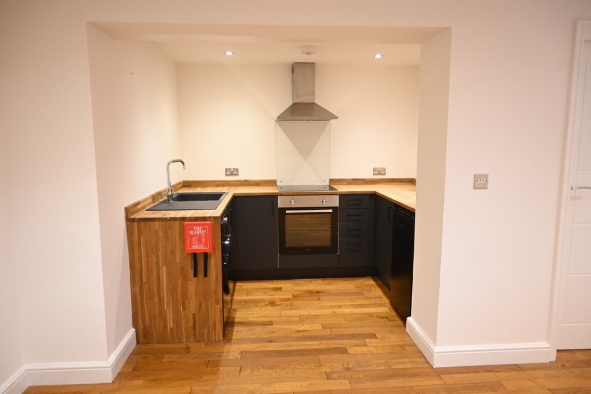 Flat 1 4 Bradford Road