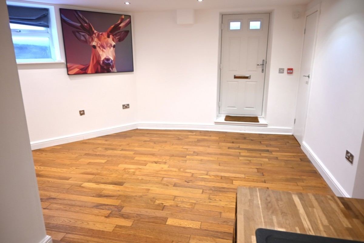 Flat 1 4 Bradford Road