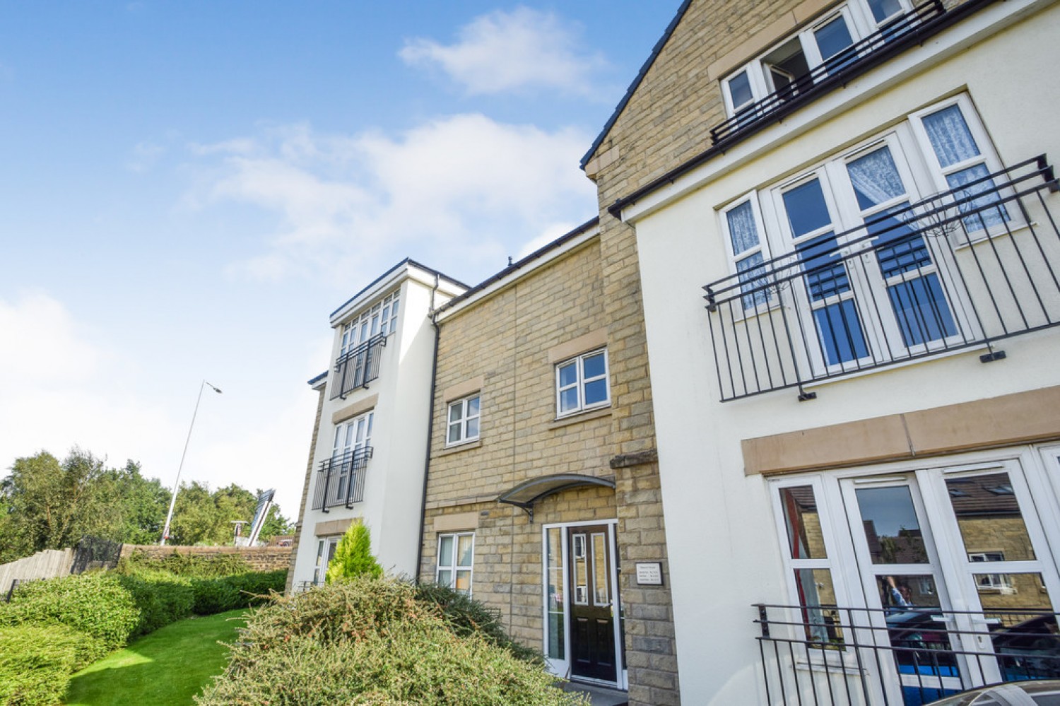 2 bedroom Flat in Bradford, West Yorkshire