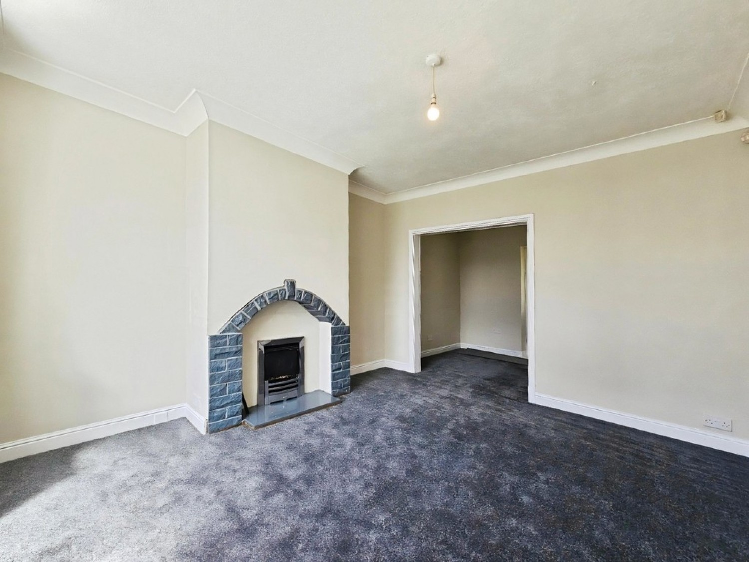 3 bedroom House for Letting Glenaire, Shipley