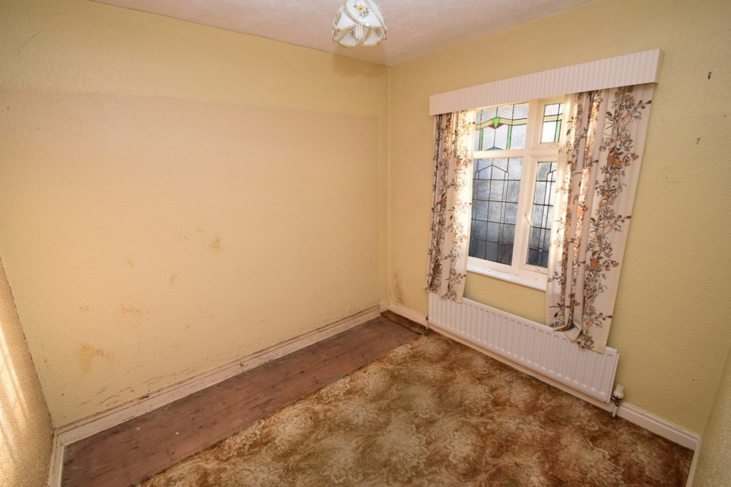 2 bedroom Bungalow for Sale Sandbeds, Keighley, West Yorkshire