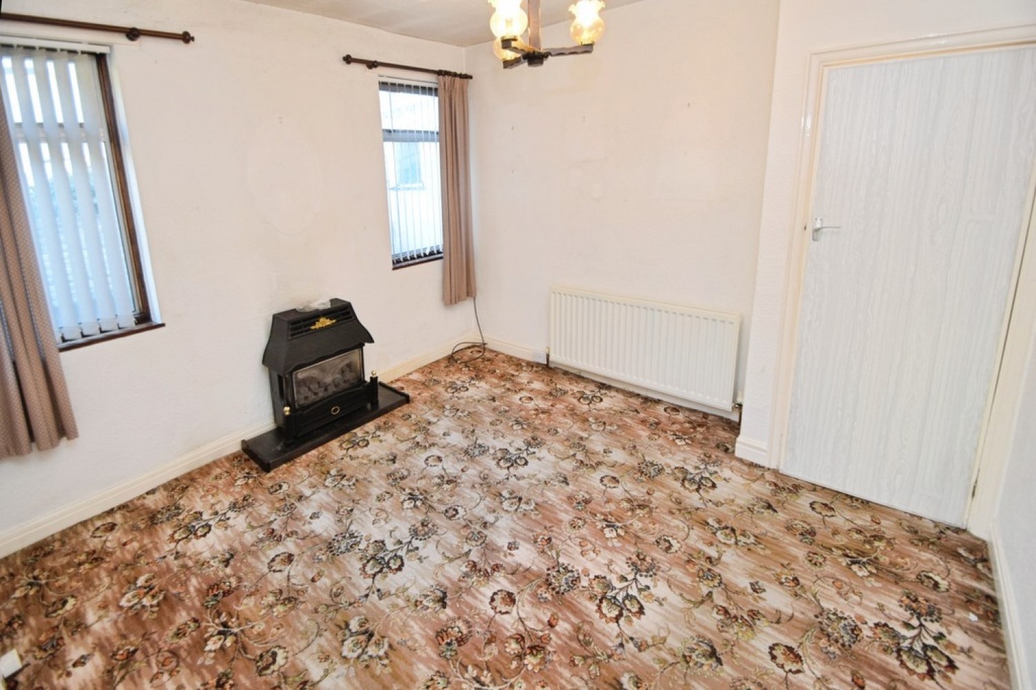 2 bedroom Bungalow for Sale Sandbeds, Keighley, West Yorkshire