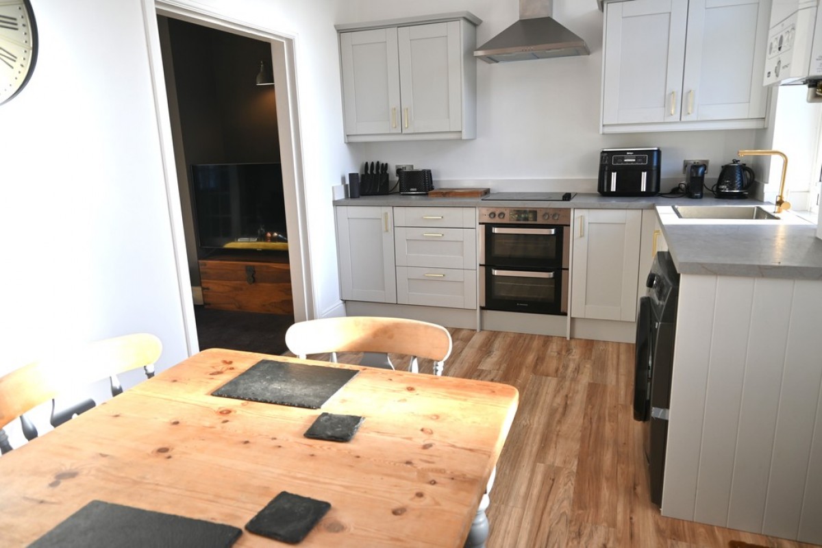 Fourlands Road, Idle, Bradford