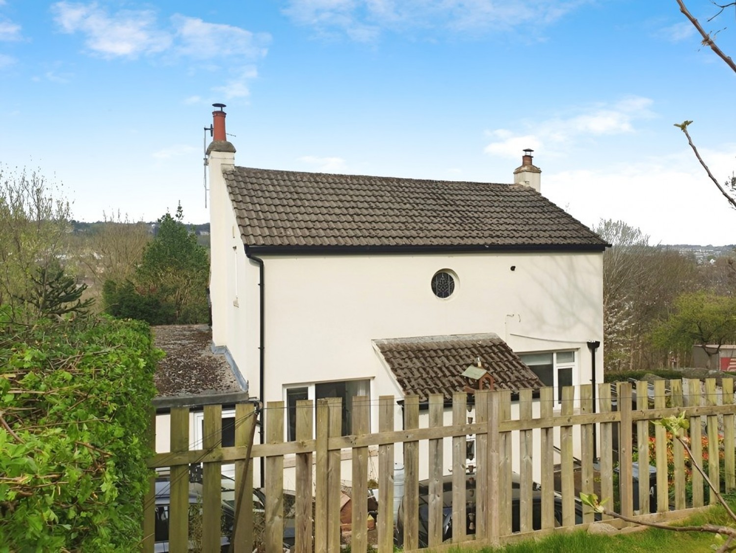 3 bedroom House in Halifax Road, Keighley, West Yorkshire