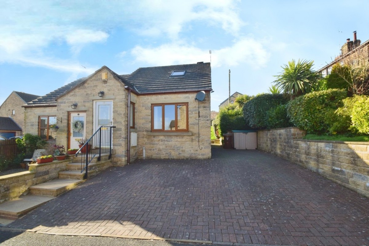 10 Millbeck Drive, Harden