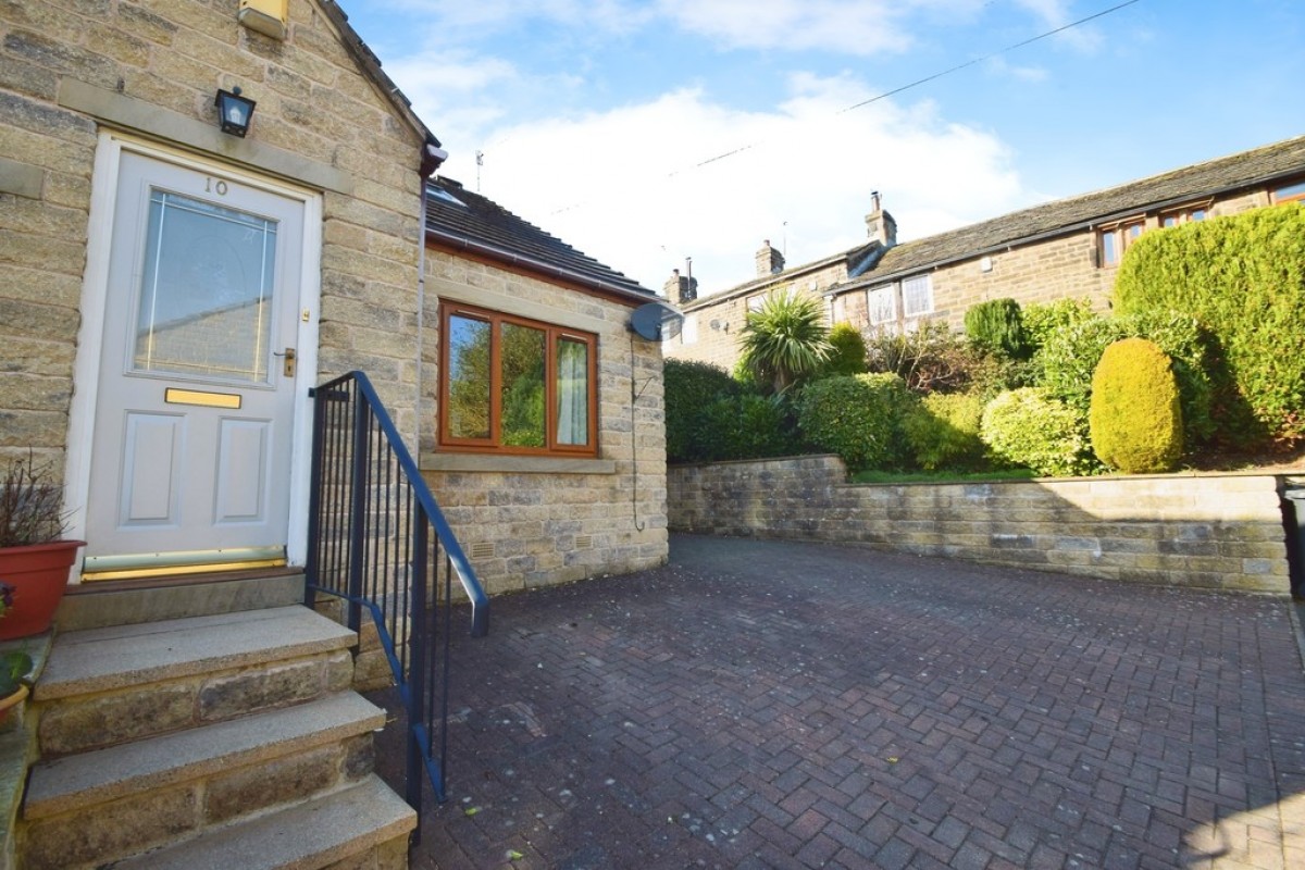 10 Millbeck Drive, Harden