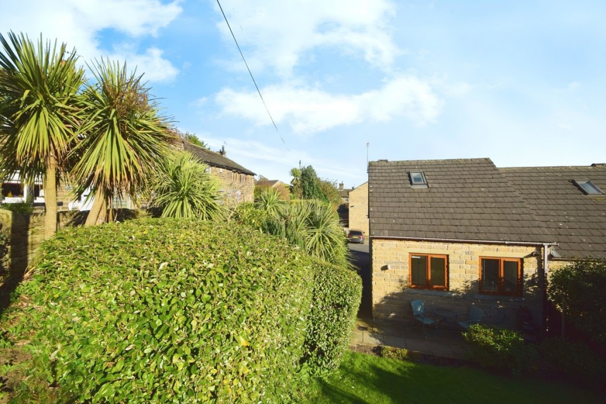 10 Millbeck Drive, Harden