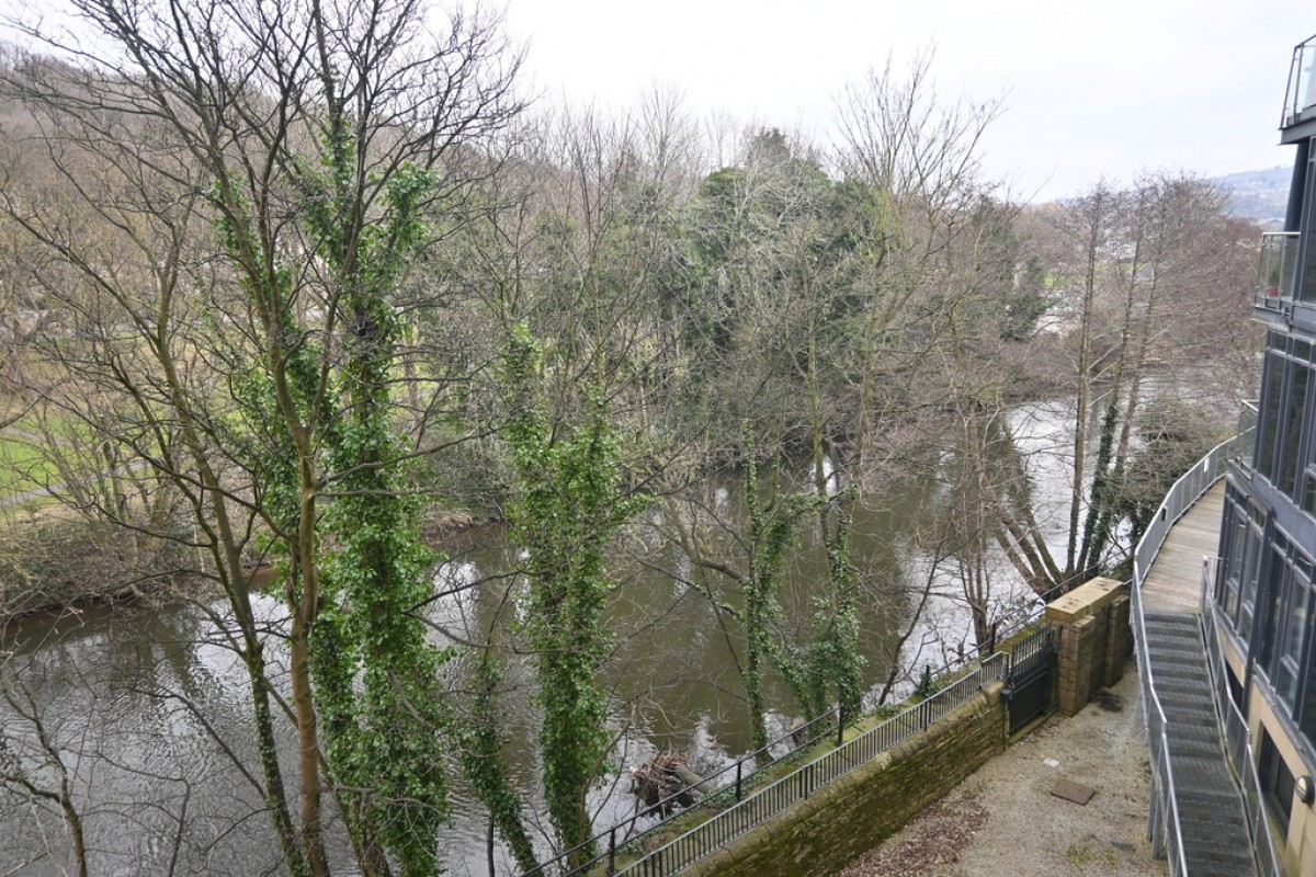 VM1, Salts Mill Road, Shipley