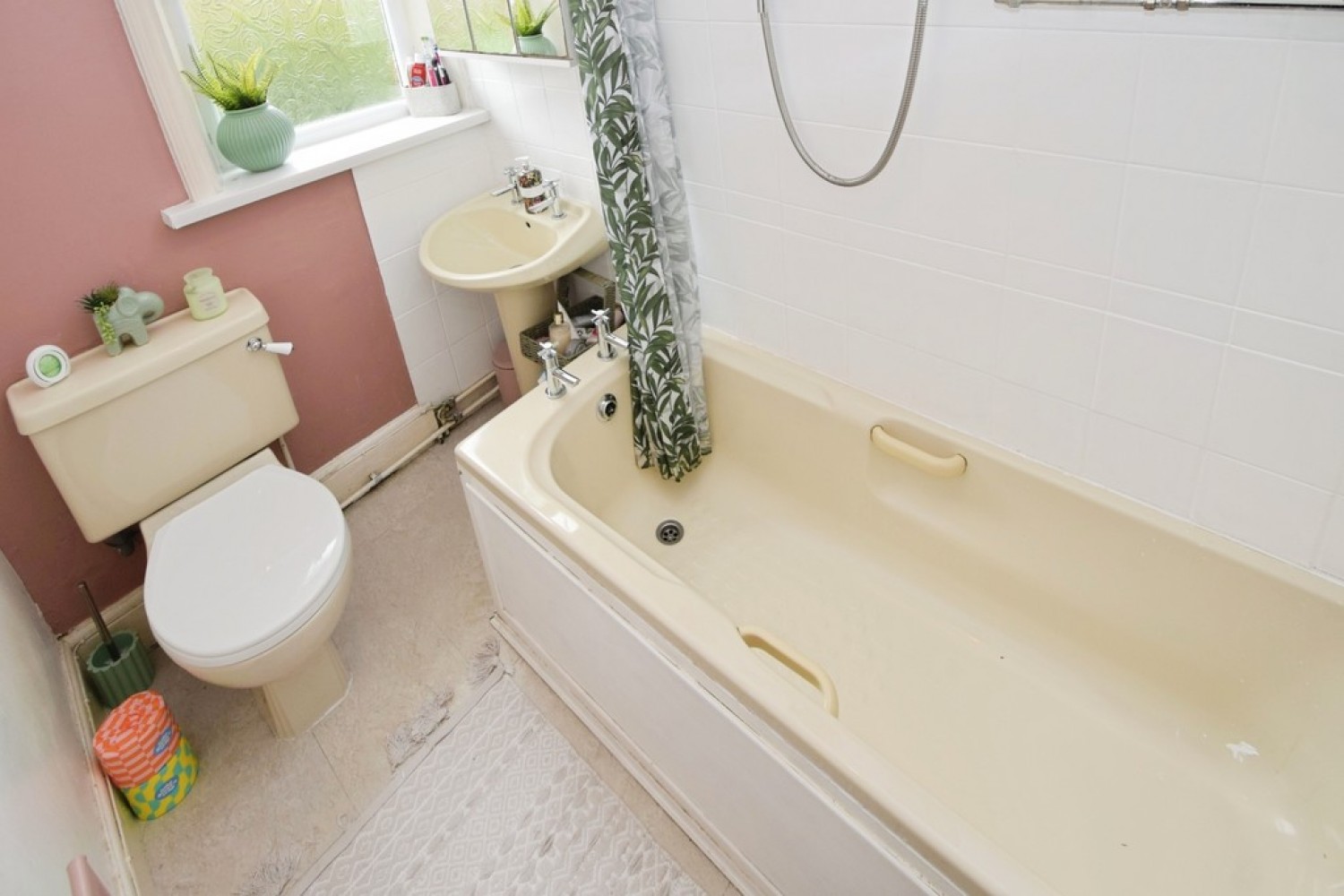4 bedroom House for Sale Shipley, Bradford, West Yorkshire