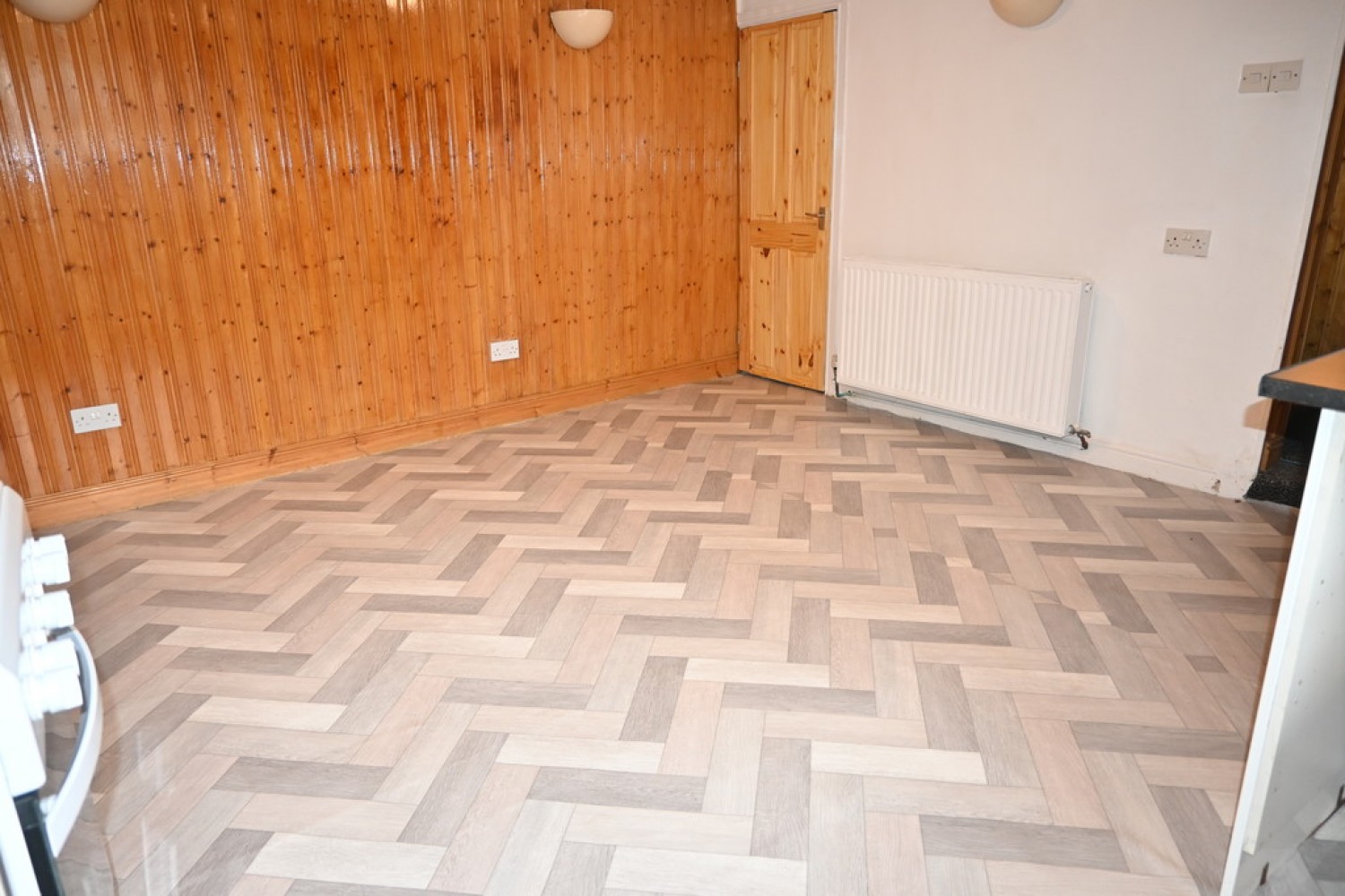 2 bedroom House for Letting Bradford Road, Idle