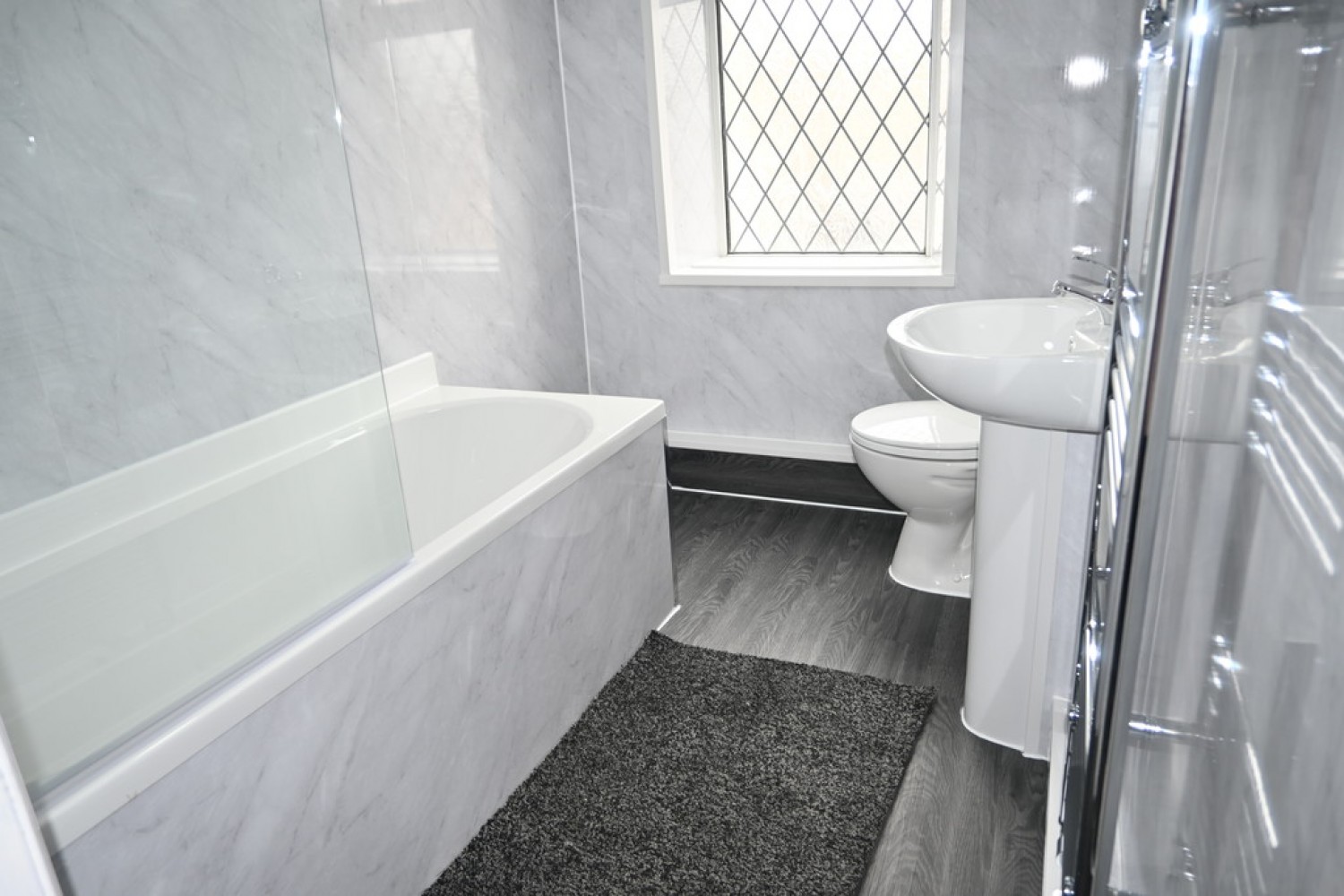 2 bedroom House for Letting Bradford Road, Idle