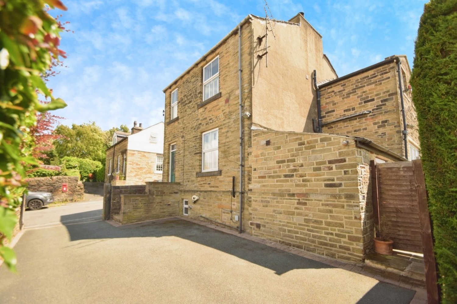 Cottingley, Bradford, West Yorkshire