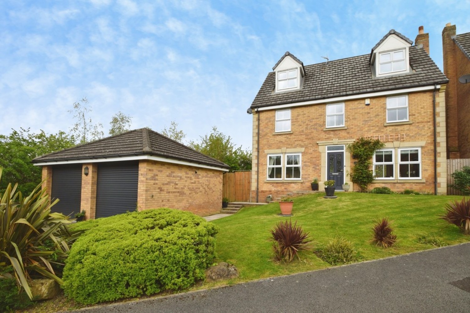 5 bedroom House for Sale Shipley, Bradford, West Yorkshire