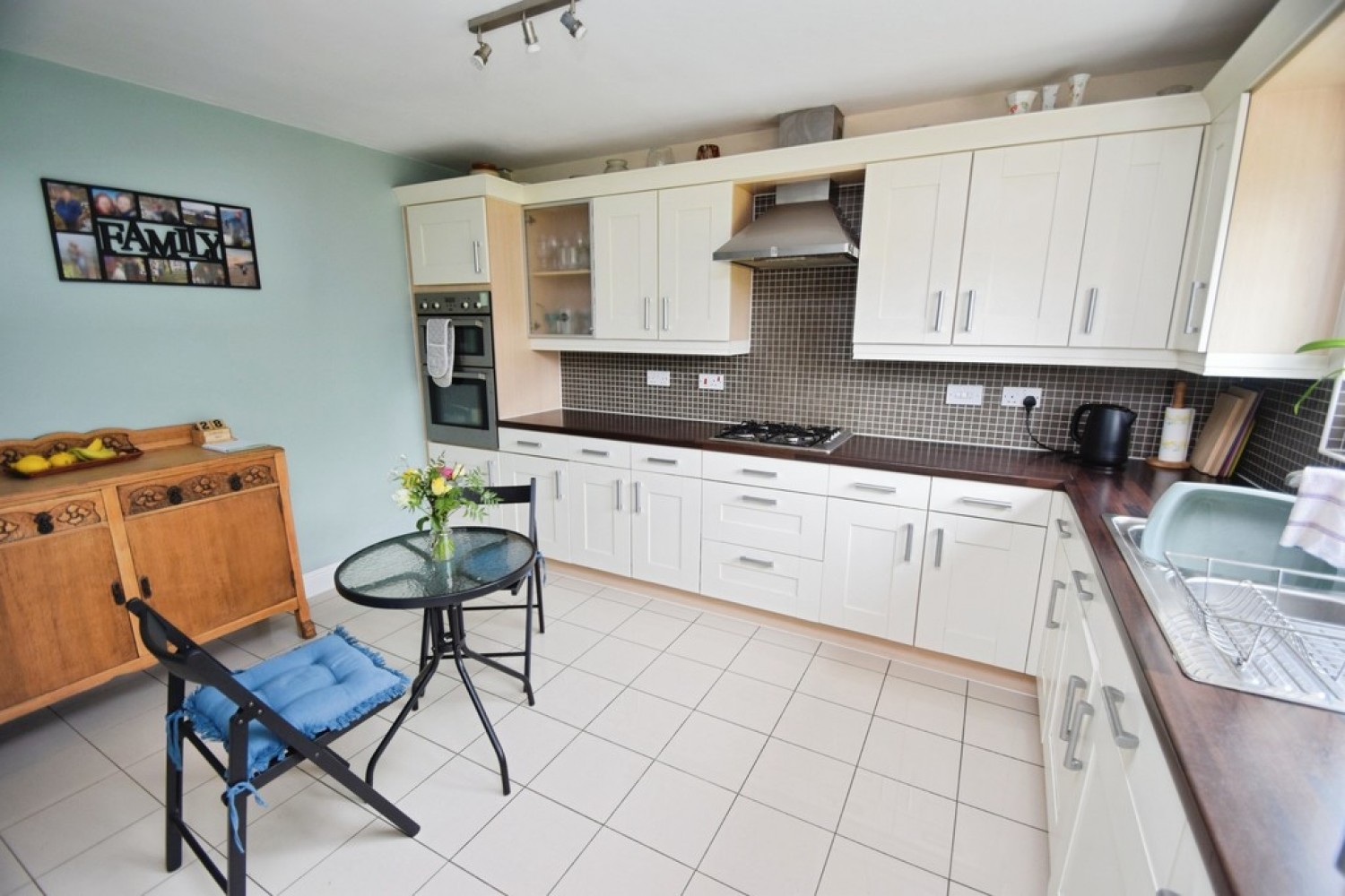 5 bedroom House for Sale Shipley, Bradford, West Yorkshire