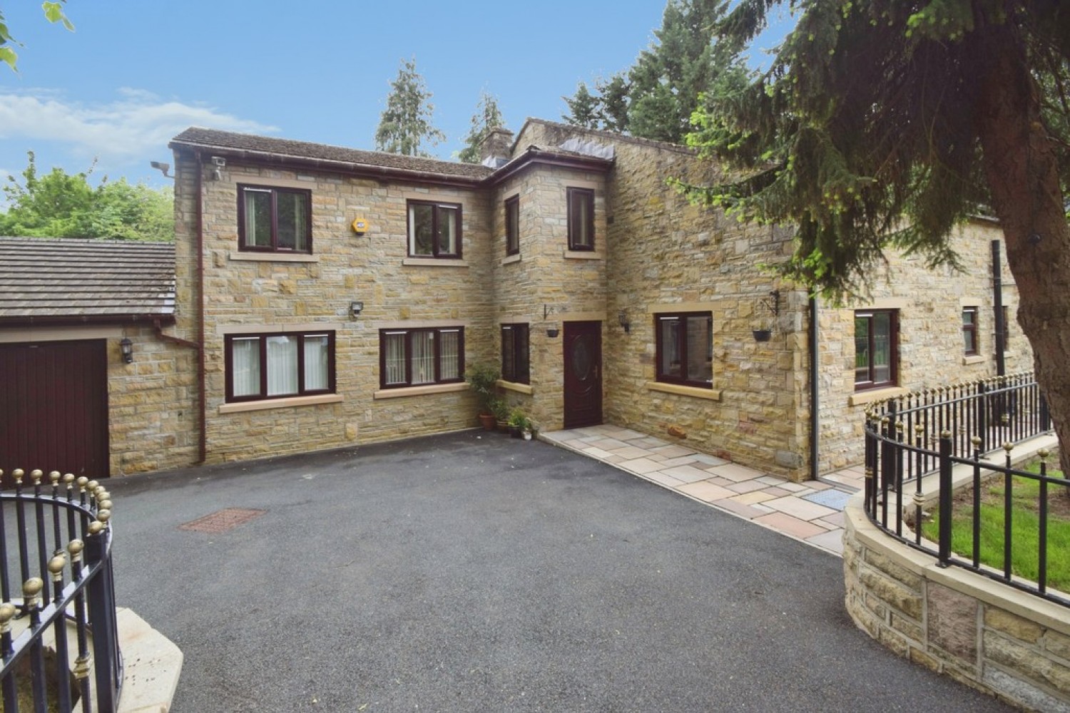 7 bedroom House for Sale Chellow Lane, Bradford, West Yorkshire