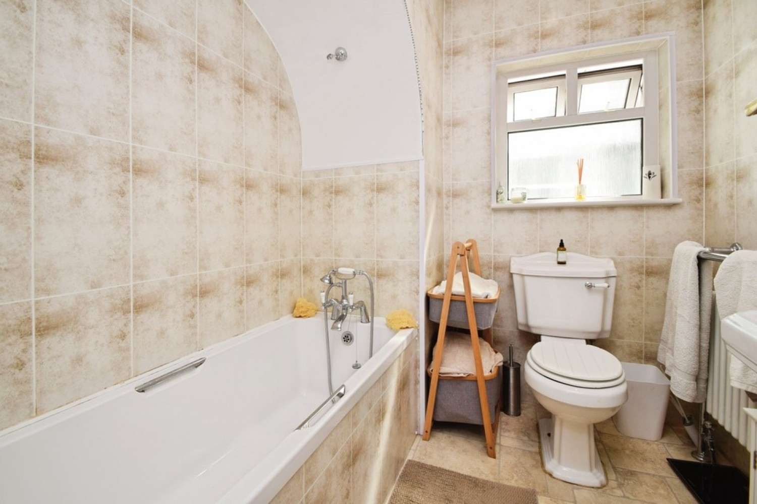 2 bedroom House for Sale Haworth, Keighley, West Yorkshire
