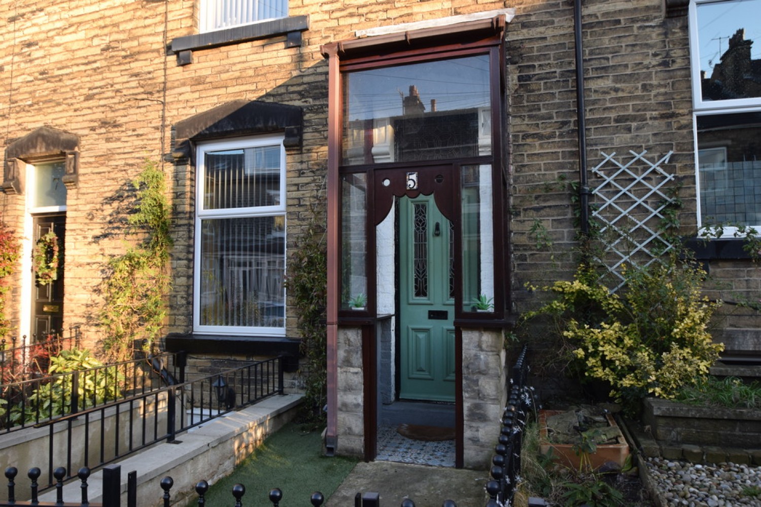 4 bedroom House in Saltaire, Bradford, West Yorkshire