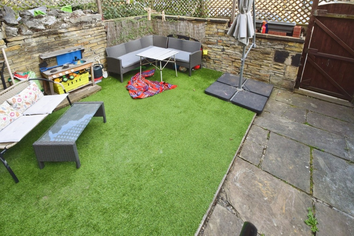 4 bedroom House in Saltaire, Bradford, West Yorkshire