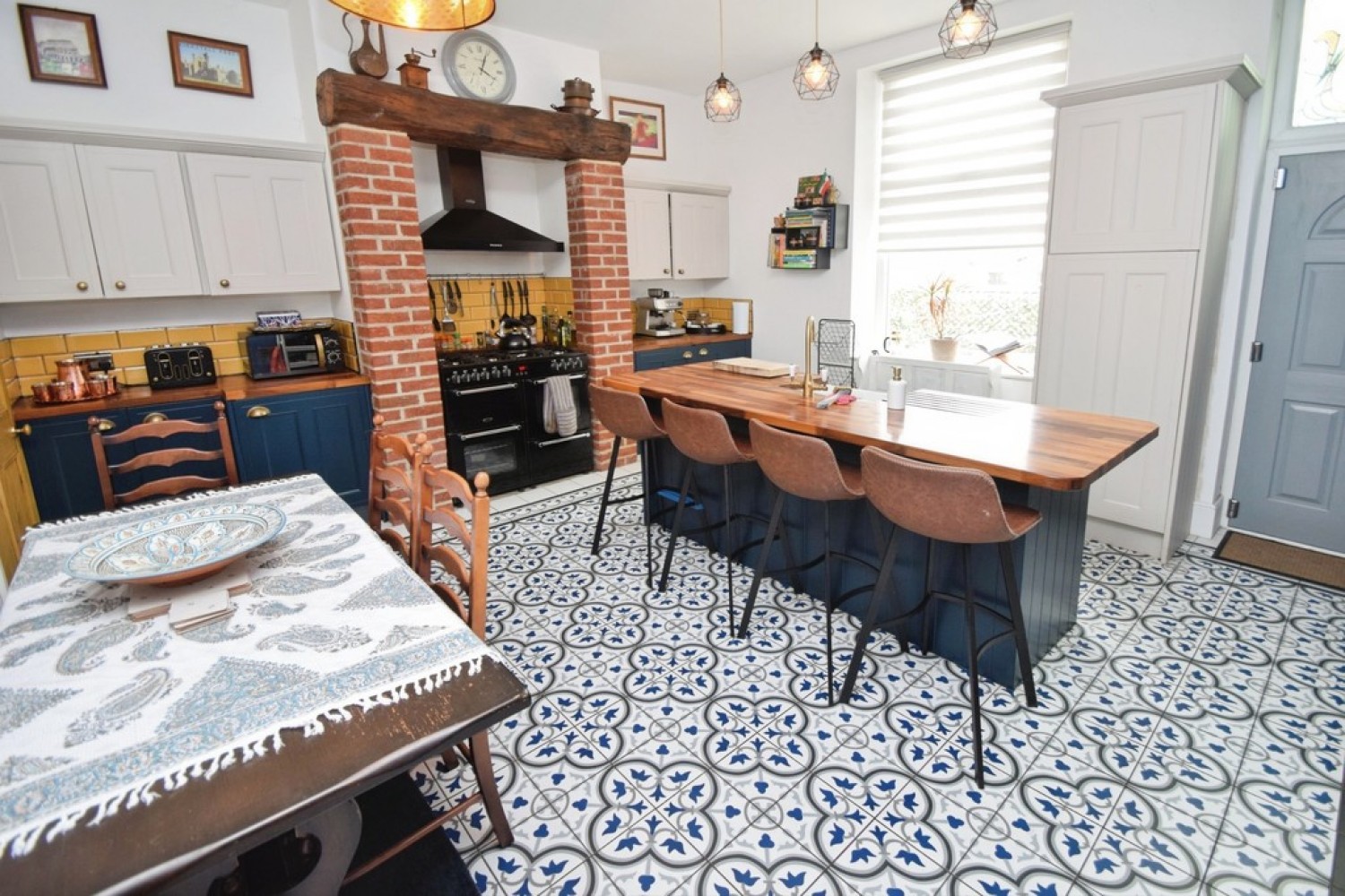 4 bedroom House in Saltaire, Bradford, West Yorkshire