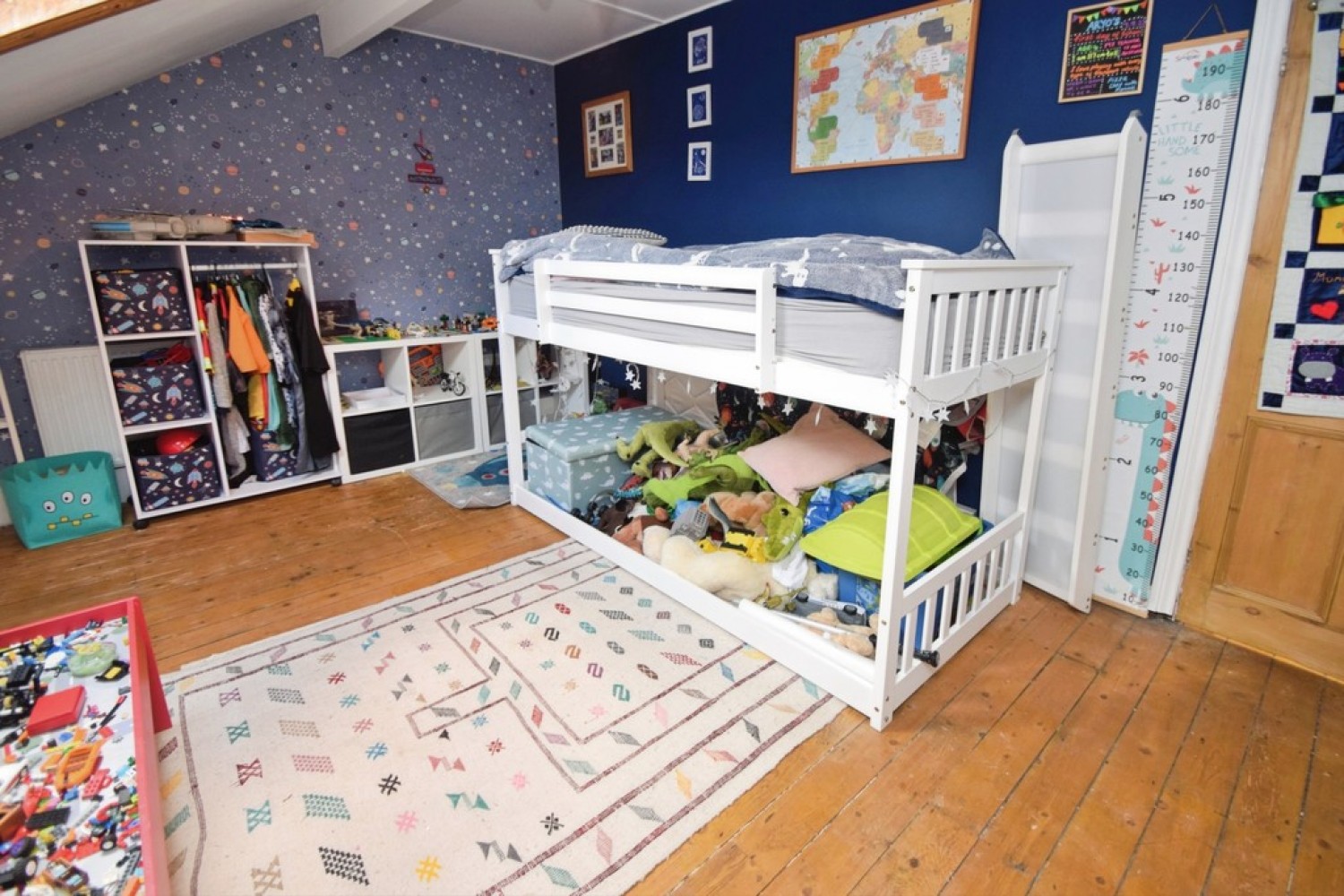 4 bedroom House in Saltaire, Bradford, West Yorkshire