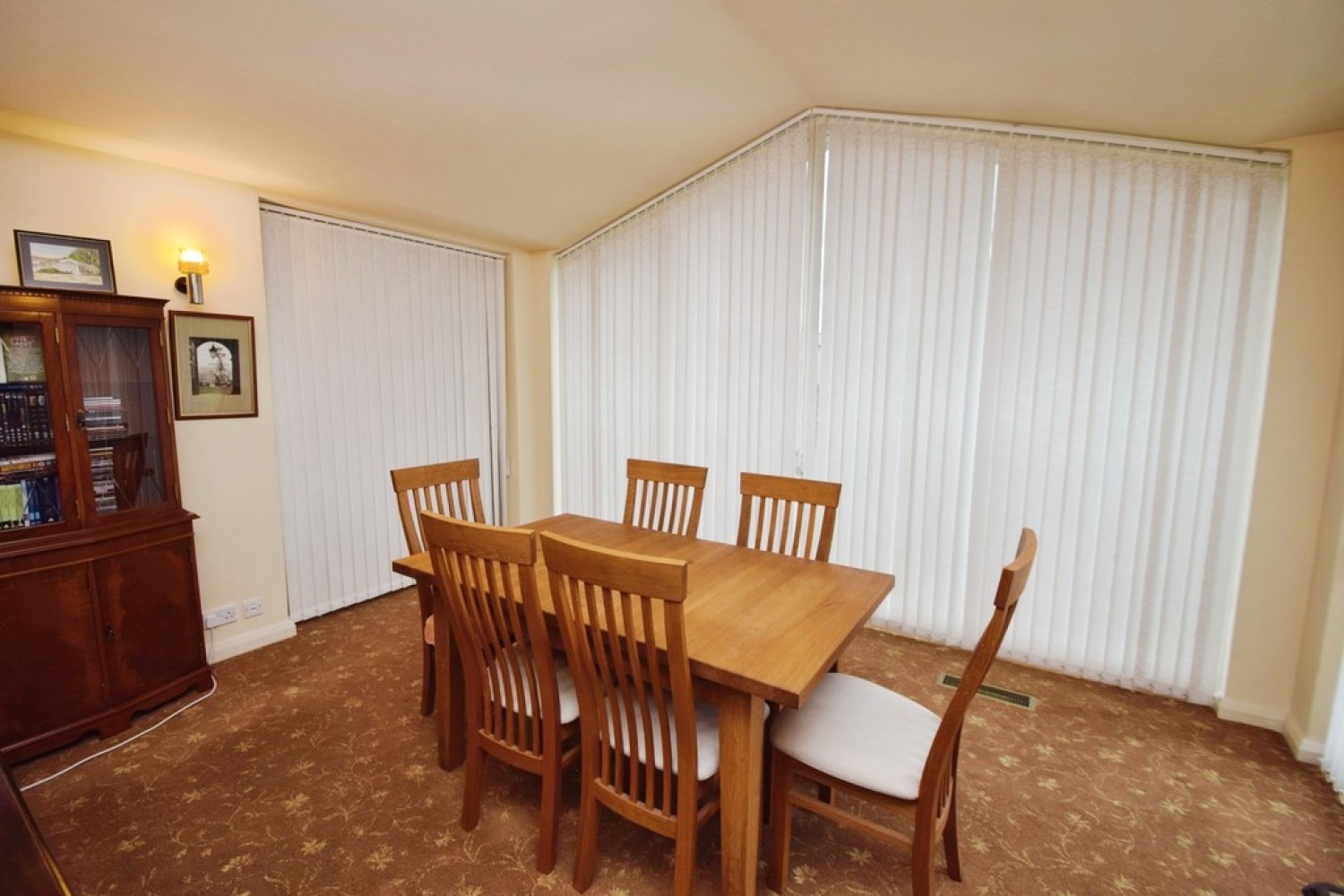 4 bedroom Bungalow for Sale Harden, Bradford, West Yorkshire