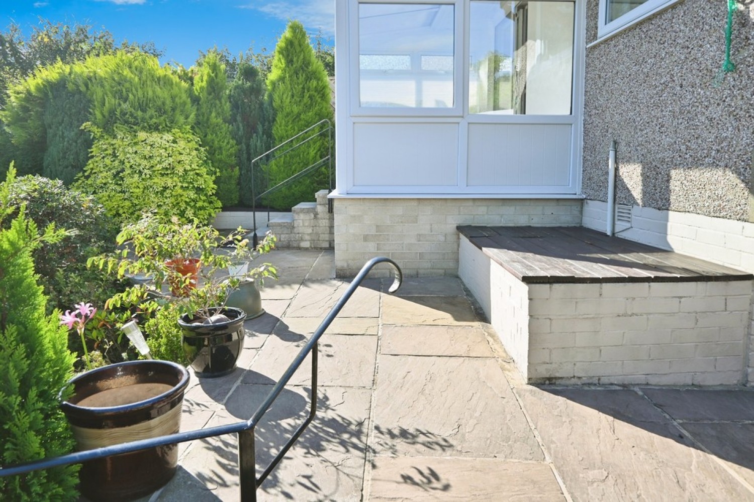 Harewood Crescent, Oakworth