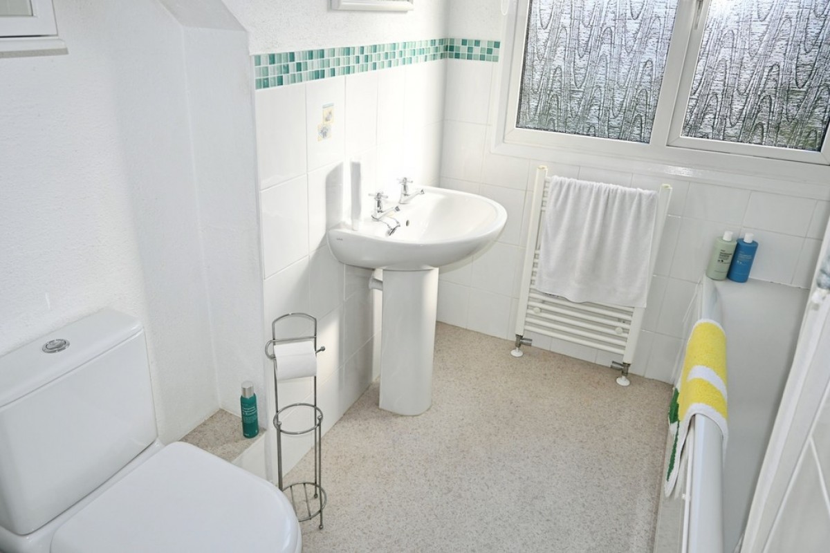 Harewood Crescent, Oakworth