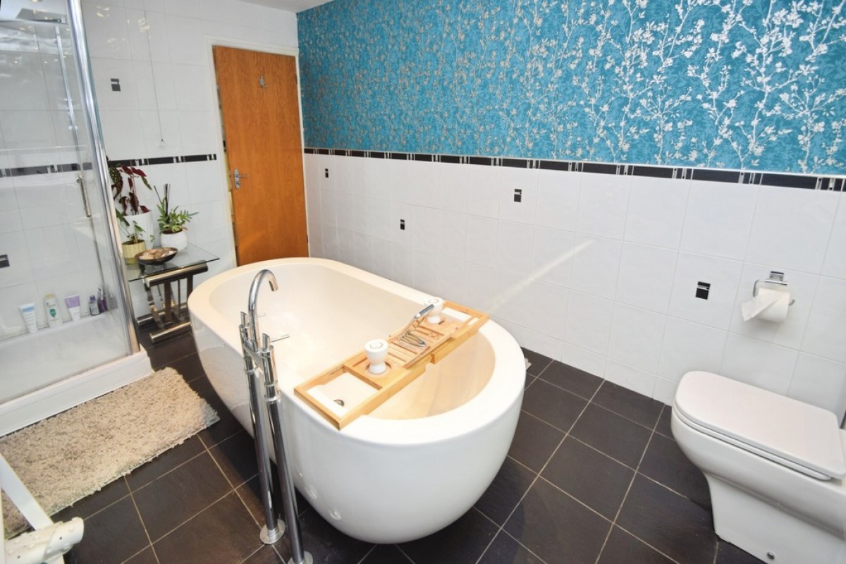 Riddlesden, Keighley, West Yorkshire