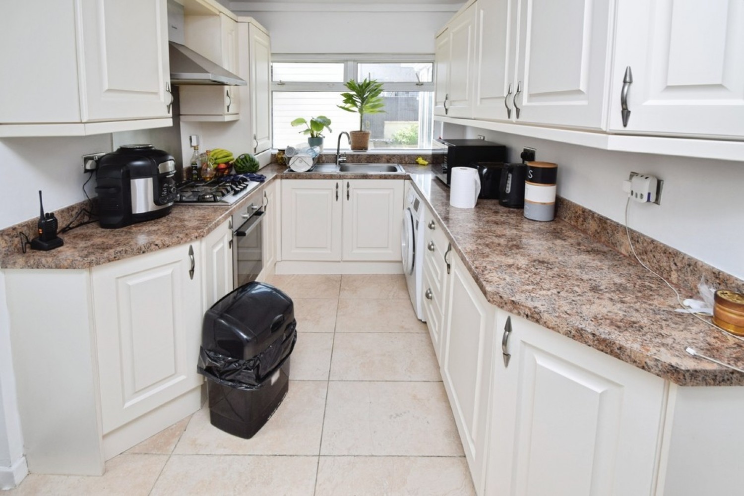 3 bedroom House for Sale Cottingley, Bradford, West Yorkshire
