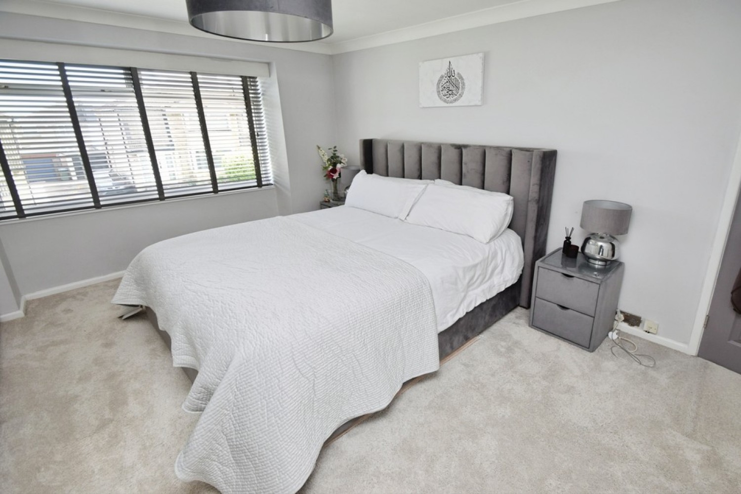 3 bedroom House for Sale Cottingley, Bradford, West Yorkshire