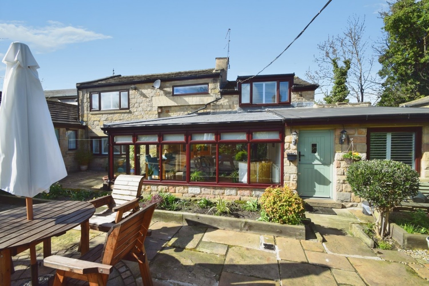 3 bedroom House for Sale New line, Bradford, West Yorkshire