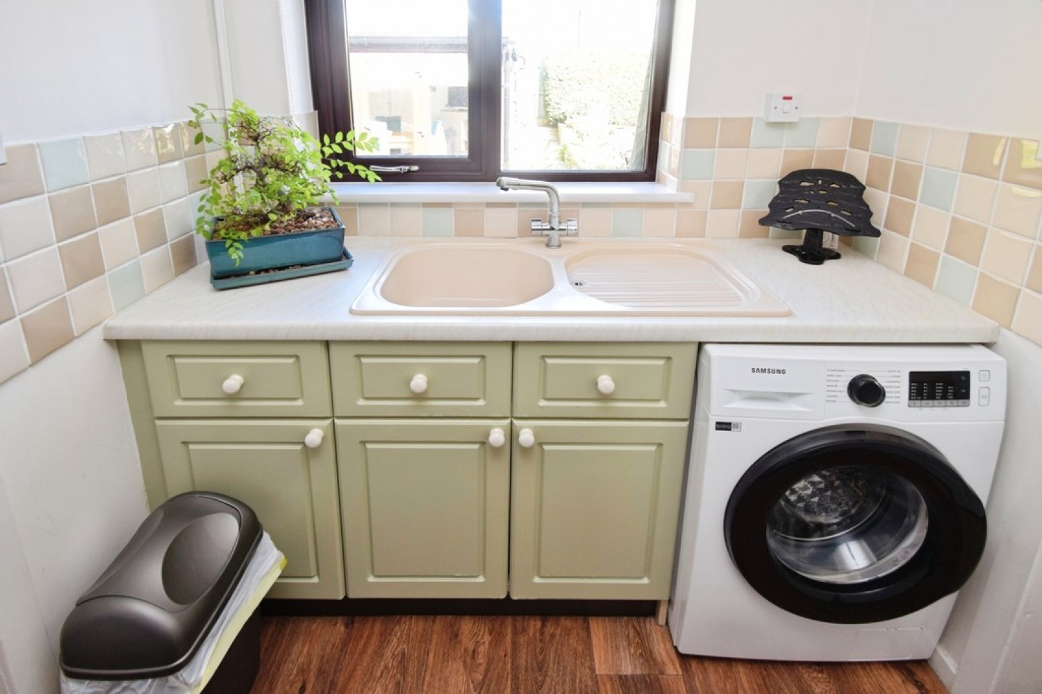 3 bedroom House for Sale New line, Bradford, West Yorkshire