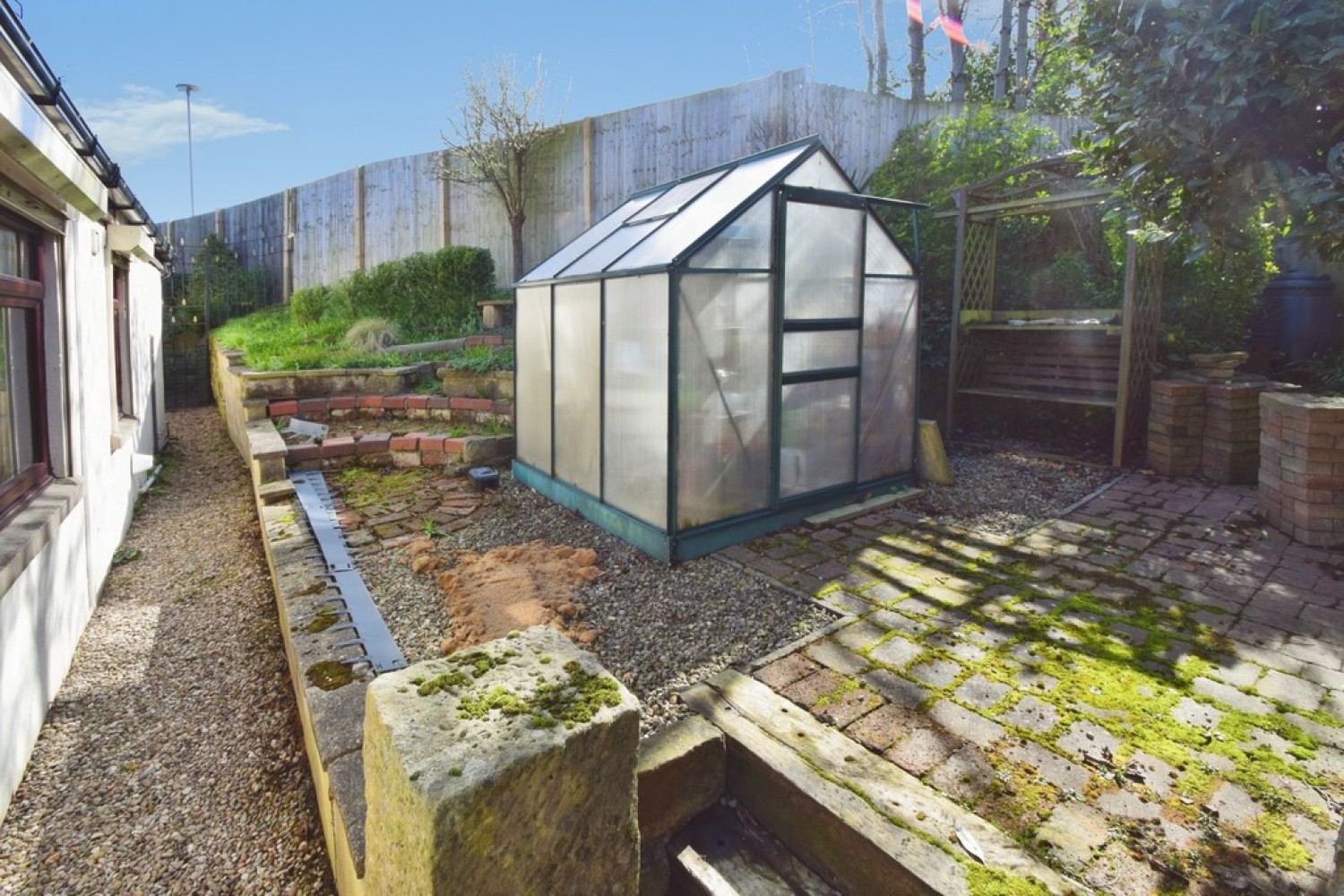 3 bedroom House for Sale New line, Bradford, West Yorkshire