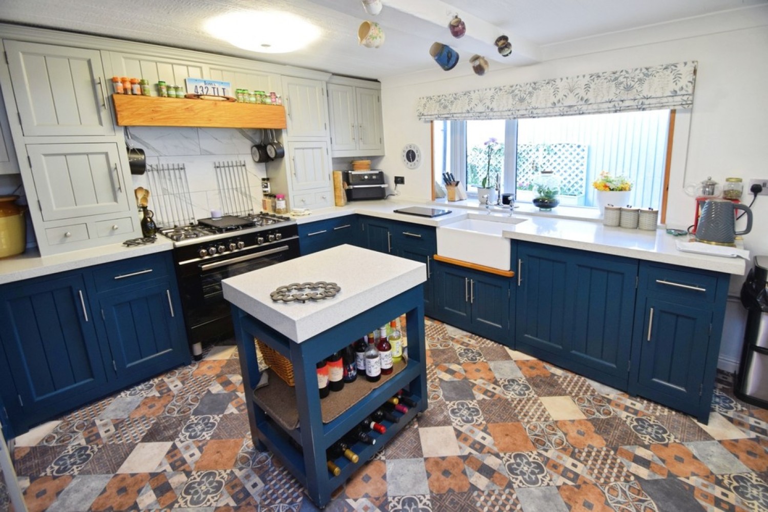 3 bedroom House for Sale New line, Bradford, West Yorkshire