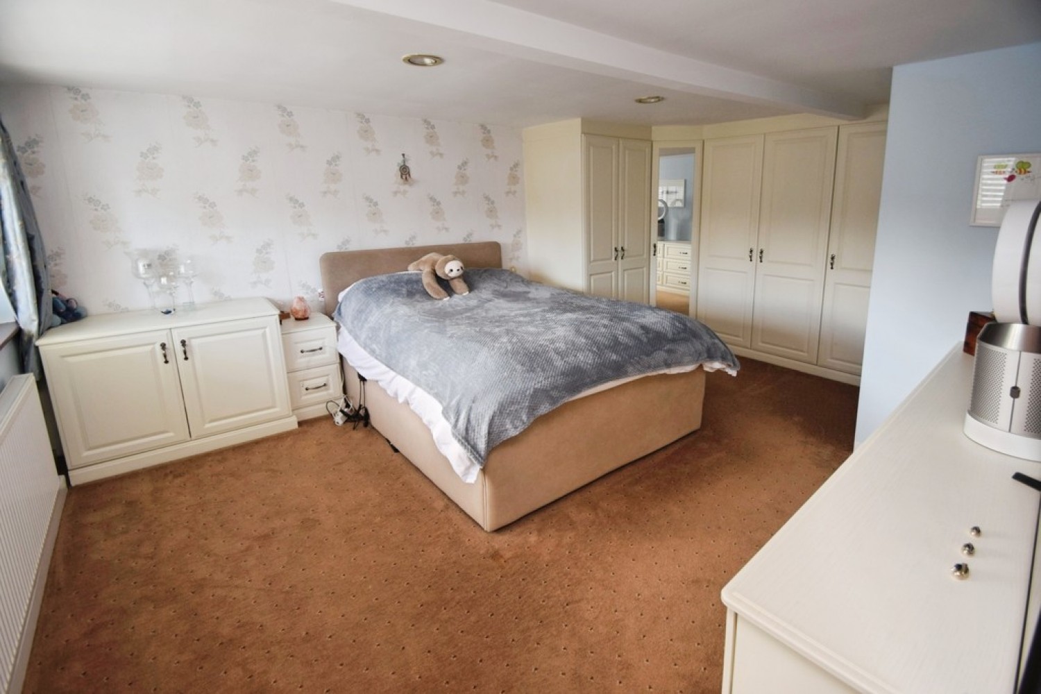 3 bedroom House for Sale New line, Bradford, West Yorkshire