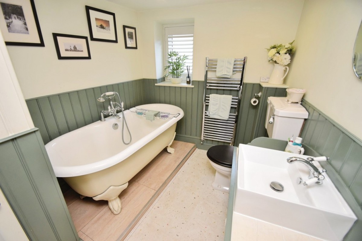 New line, Bradford, West Yorkshire